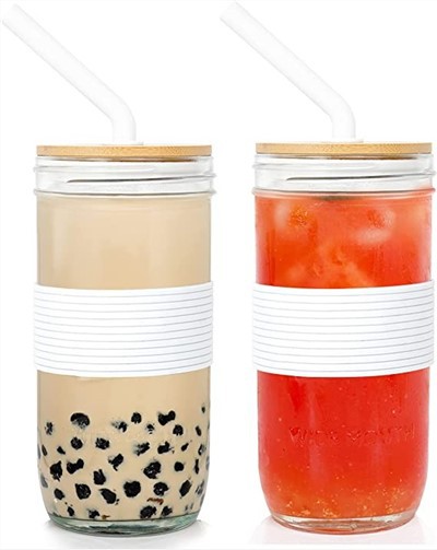 Мейсон Jar з кришкою і соломинкою